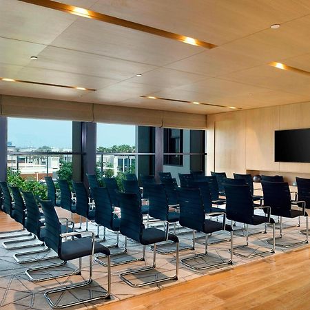 La Ville Hotel & Suites City Walk Dubai, Autograph Collection Экстерьер фото Meeting room at the Westin Mumbai International Airport