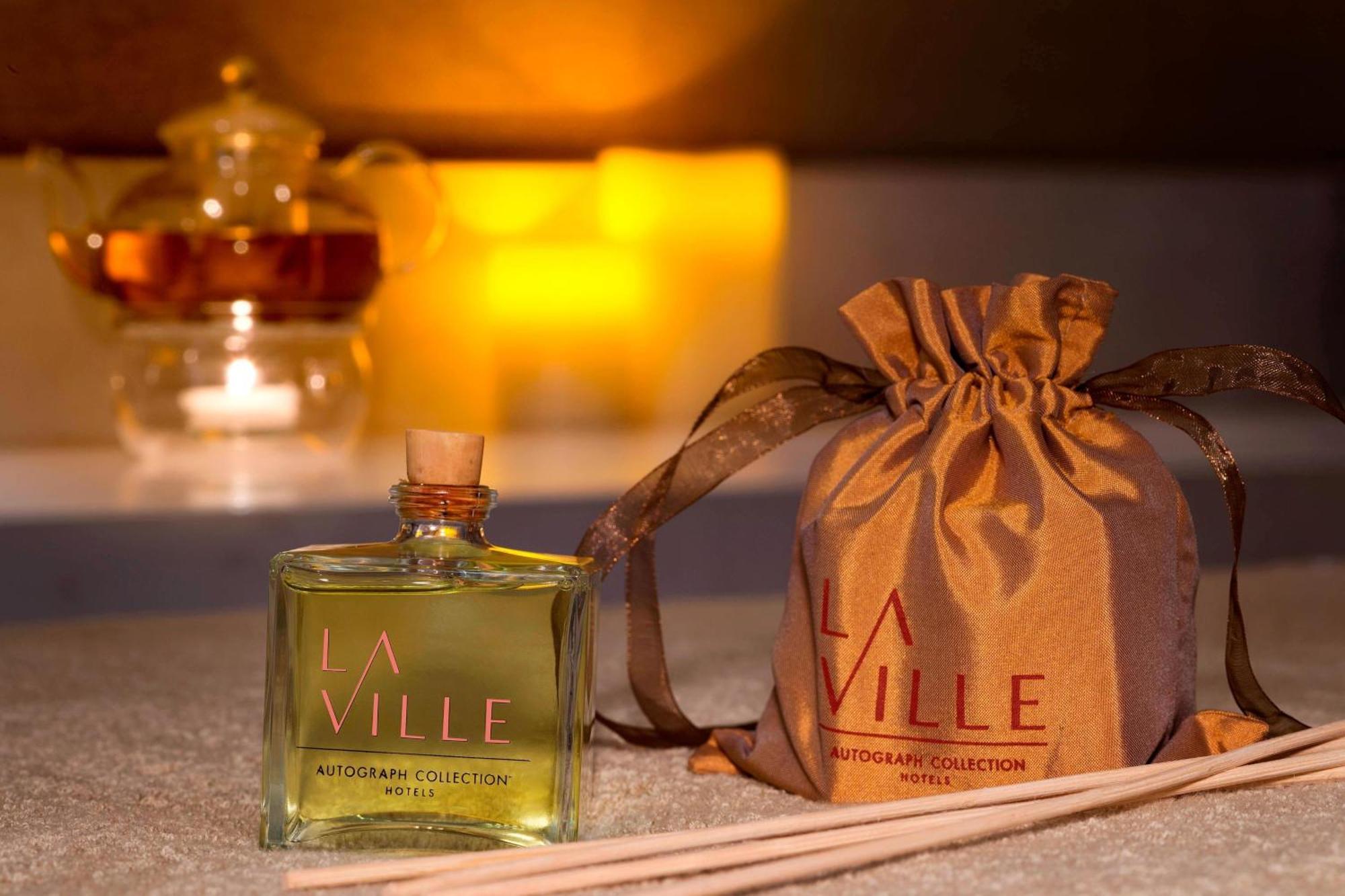 La Ville Hotel & Suites City Walk Dubai, Autograph Collection Экстерьер фото A reed diffuser